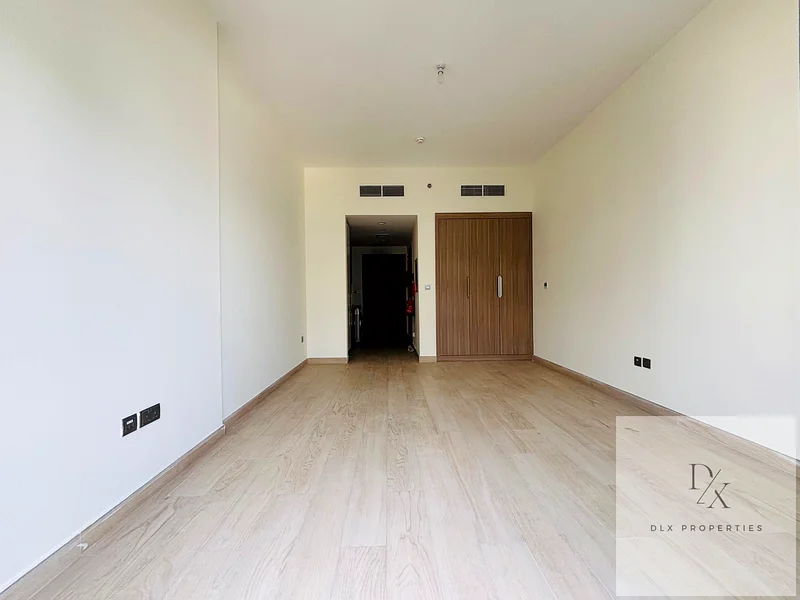 Spacious | Big Balcony | Multiple Units63977540216321113