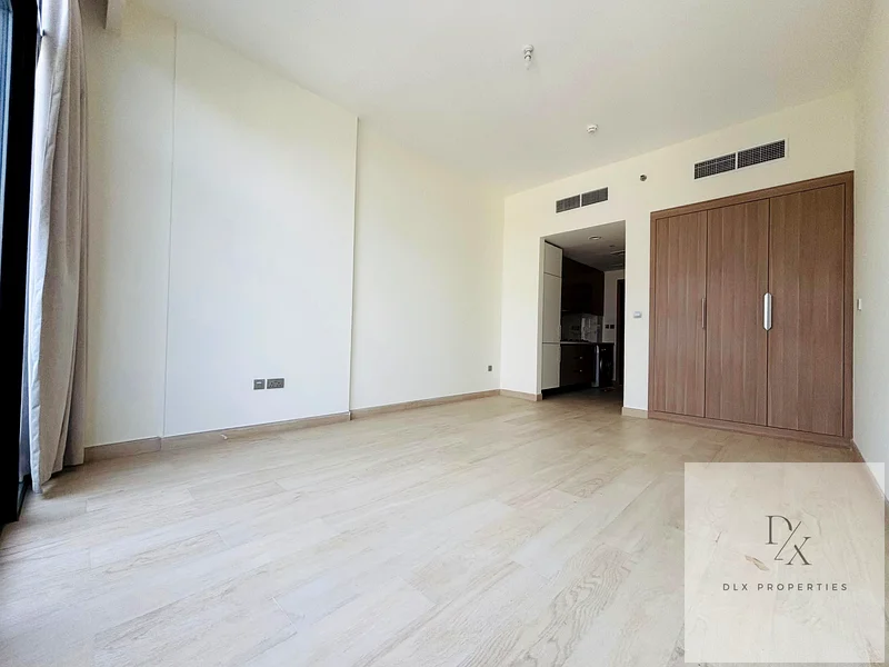 Spacious | Big Balcony | Multiple Units63977540216321111