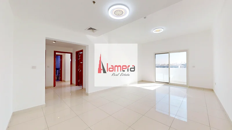 Zero Commission 3 Bedroom + Huge Living Area |Prime Connectivity! | Closed Kitchen | Huge Garden63993633655809114