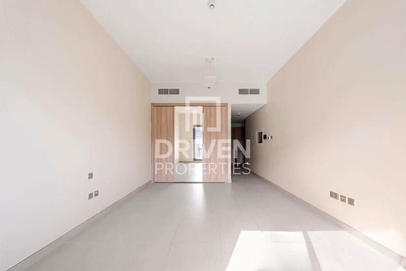 Prime Location | Direct Stock | Zero Commission64043126201601114