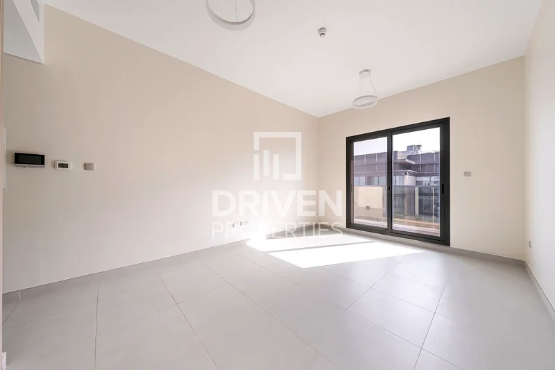 Prime Location | Direct Stock | Zero Commission64043126201601111