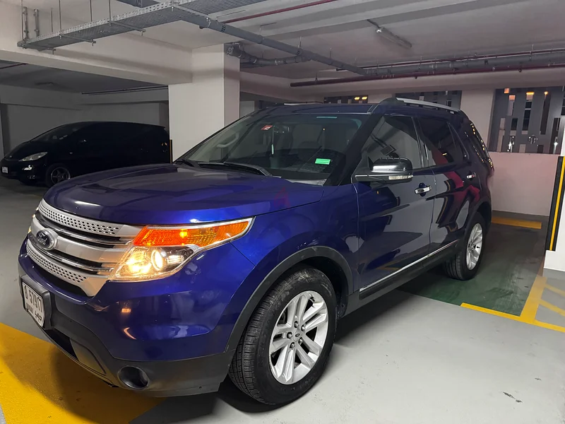 Ford Explorer XLT Leather seats , Excellent condition63399887687682113