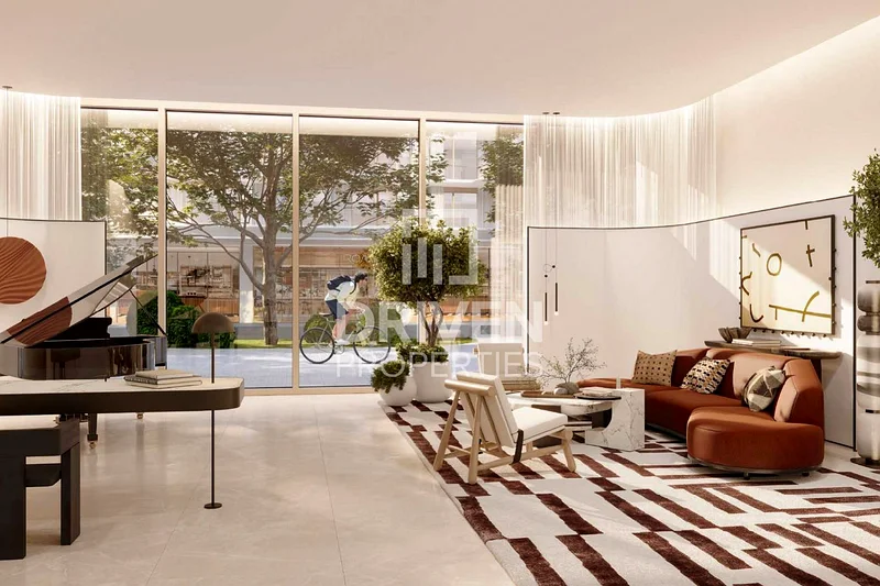 Resale Apt | Modern Layout with Pool View63939673520641110