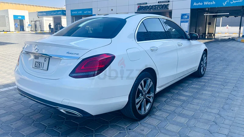 Mercedes C300 4matic63399939362563111