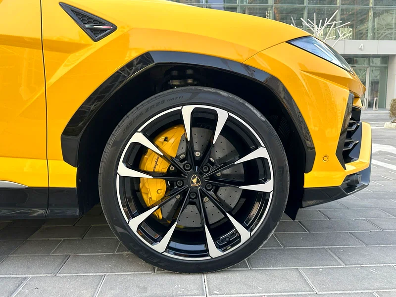 GCC Lamborghini Urus MY20 2020 / Single Owned63398498575873113