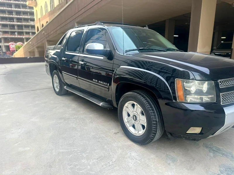 Chevrolet Avalanche Z7163398554467586112