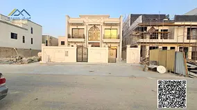 Classic, most luxurious finishing, directly in front of the mosque, freehold for all nationalities