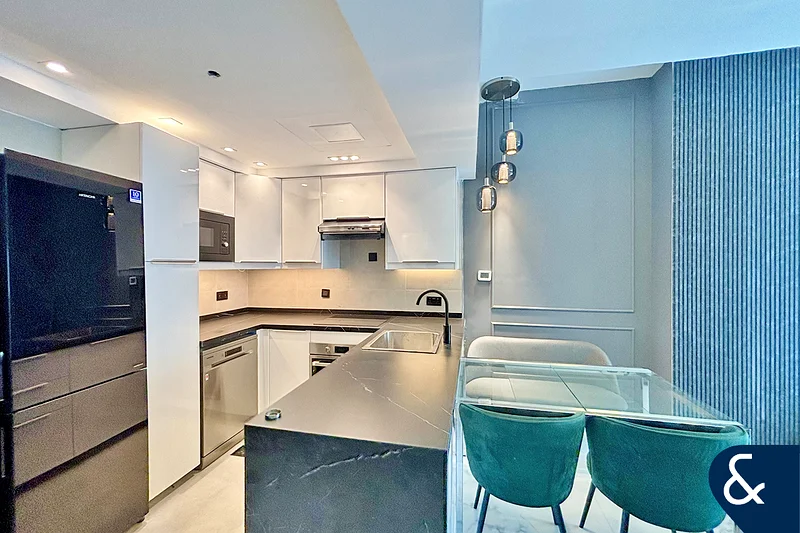 One Bedroom | Lake View | Balcony | Rented63988095673601111