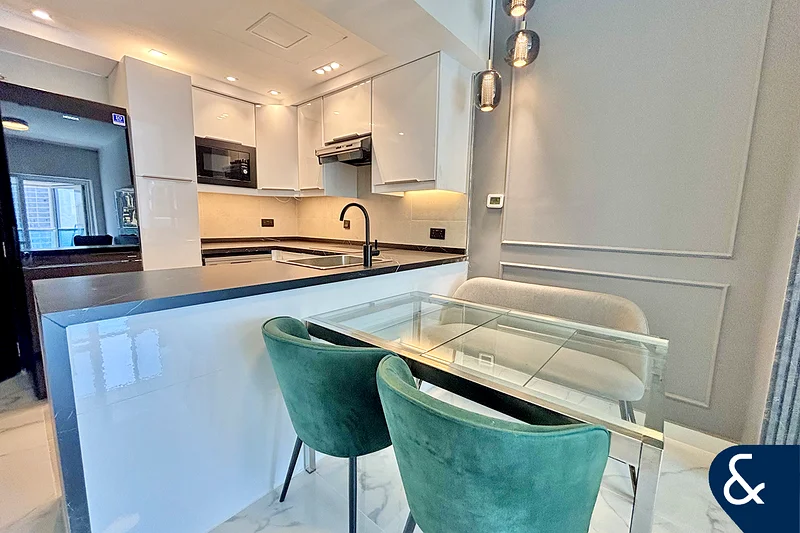 One Bedroom | Lake View | Balcony | Rented63988095673601113