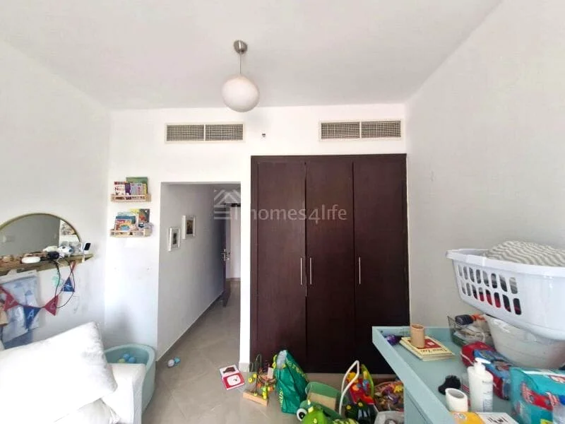 2 Bedroom + Maid/ Large Unit/ Rented63988563048449114