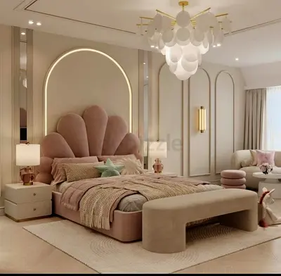Elegant Modern Bed Set with Stylish Headboard