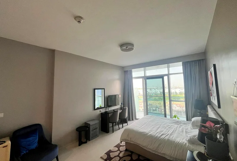 Full Golf Course View / Higher Floor / Rented63973581983234112