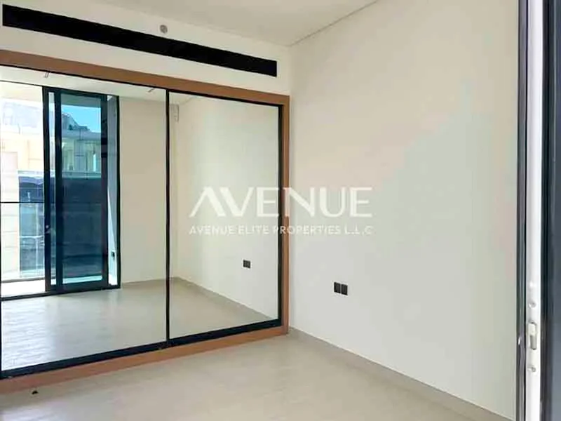 Canal View | Vacant | Prime Location63793904407298111