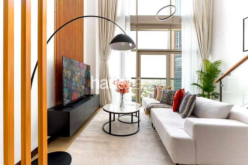 Stunning Duplex | Fully Upgraded | Vacant63925157022338112