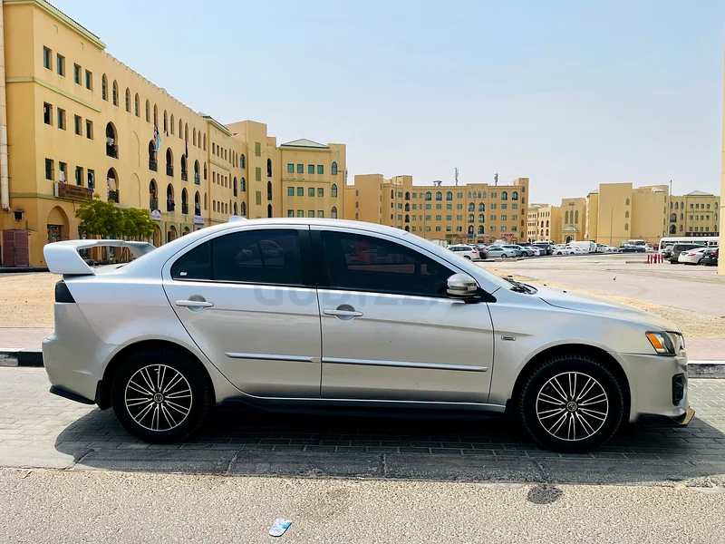 mitsubishi Lancer EX 2016 GCC neat and clean zero complaint63398582108801111