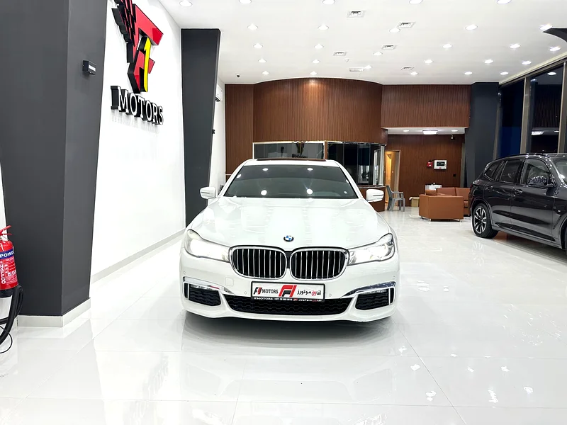 BMW 730 Li, white color, saffron interior, in excellent condition, heads-up display, power doors, 21-inch rims63411930989571111