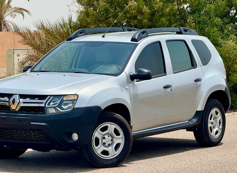 RENAULT DUSTER 2017 l GCC l 2.0 l Accident Free63398496980226114