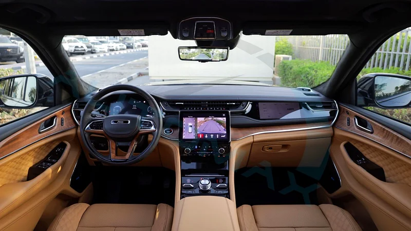 2025 Grand Cherokee Summit Reserve Luxury Night Vision 4x4 GCC with 3 Years or 60,000 km Warranty63398605540611111