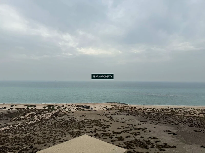 ستوديو مفروش بالكامل بإطلالة على البحر - فرصة استثمارية رائعة63859834080130110
