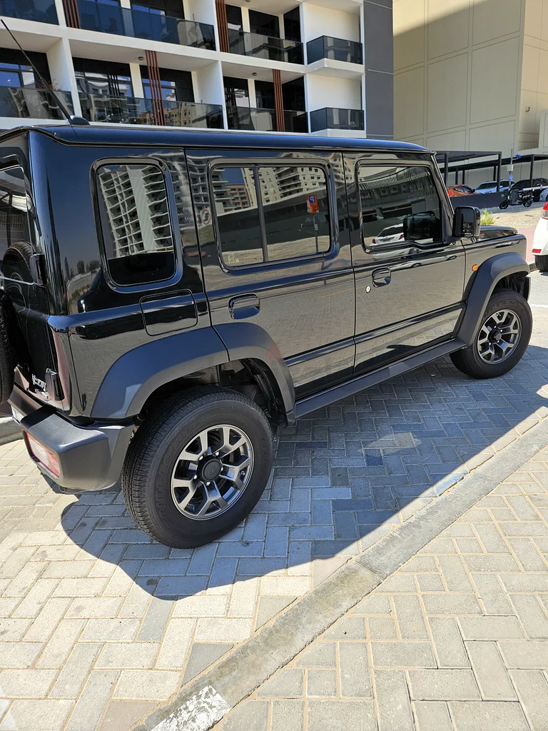 Suzuki Jimny GLX AT 202463398517457667111