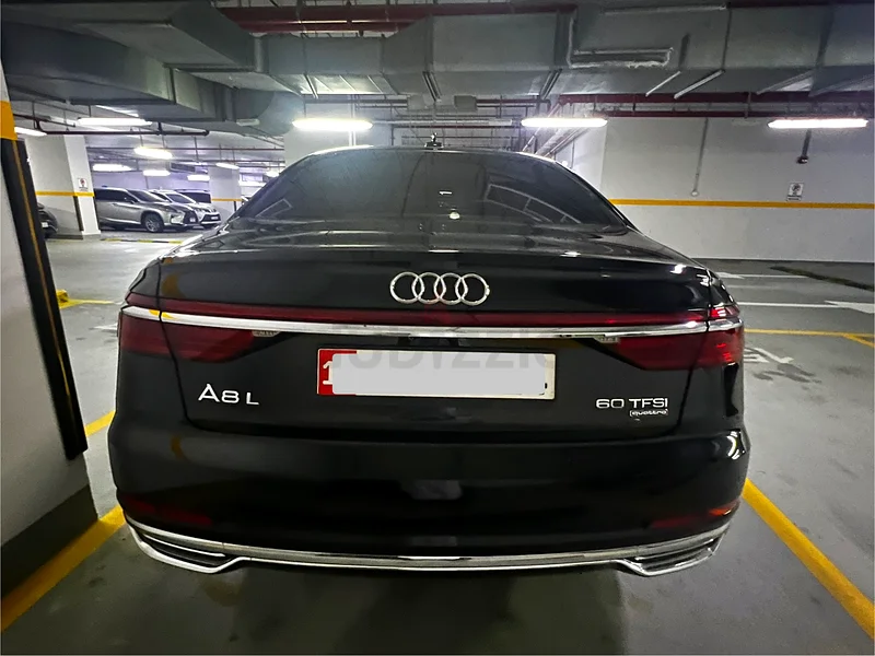 Audi A8L 60 TFSI | V8 | Warranty Service Contract Until March 2027, Unlimited KM (Royal Swiss)63406921556611111
