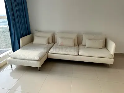 Söderhamn L-shape four seater sofa off-white
