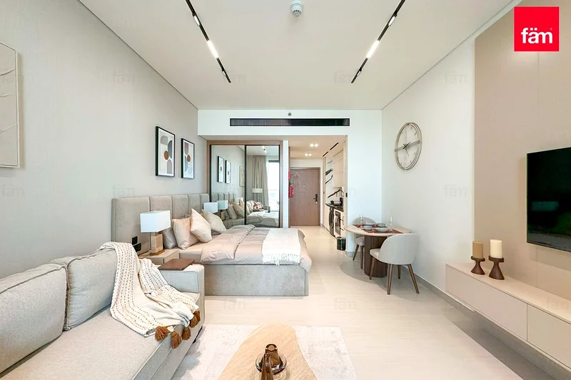 Canal View |  Prime Location | High End63793904423043111