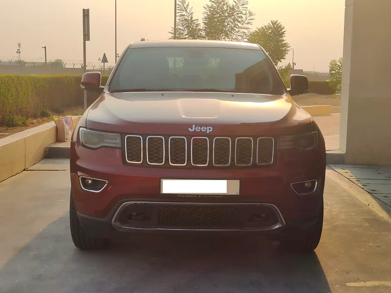بقعة بورجوندي، بدون خدوش، كاملة المواصفات، خدمة من الوكالة، جراند تشيروكى 201963398606680193113
