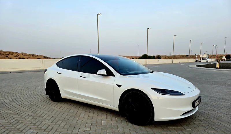 2024 Tesla Model 3 – White on White – GCC – Warranty63398505165699111