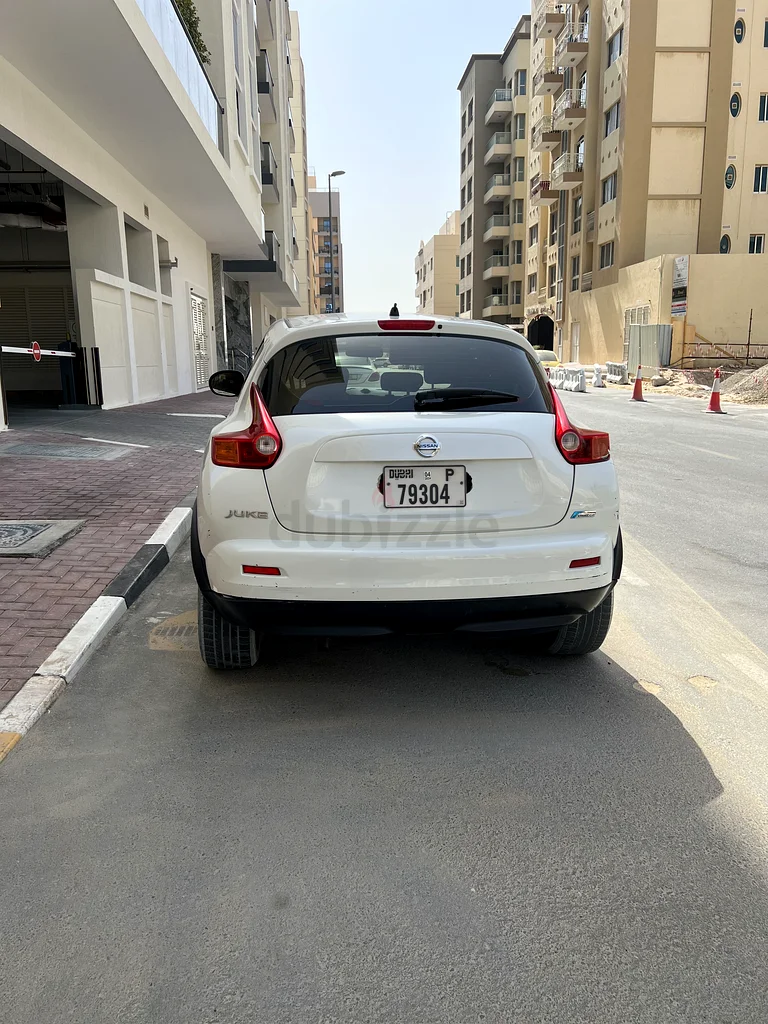 Nissan63412536597890112