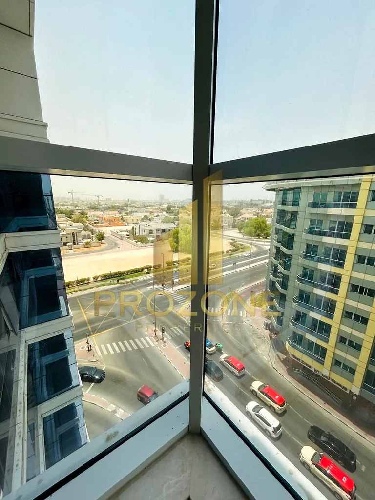 Corner Unit | Boulevard View | Huge Size63768341365123110