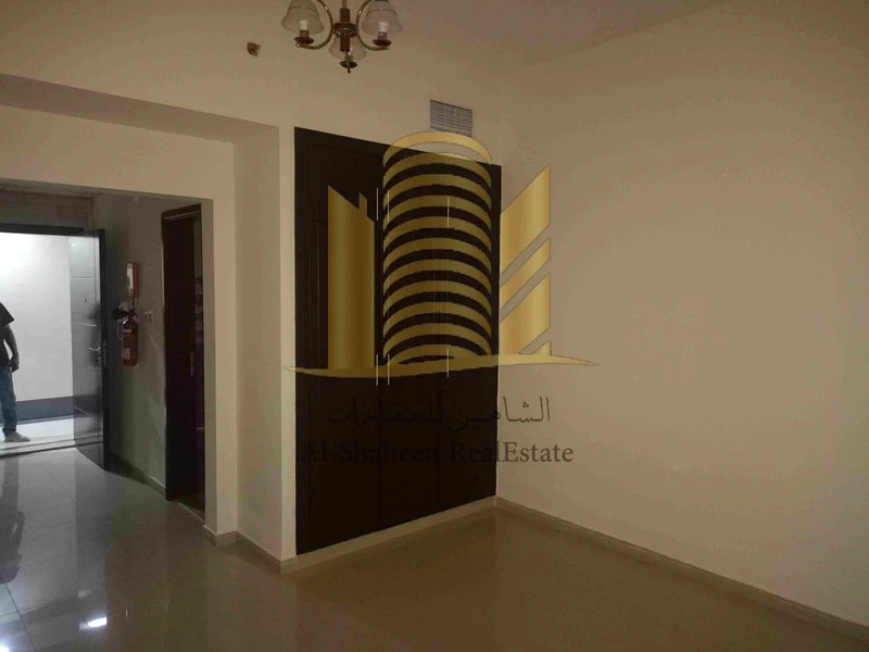 استوديو للإيجار السنوي في الرشيديّة 2، بجوار مطحنة هاشم63720685509507114