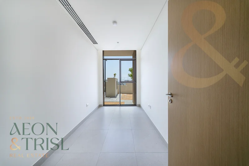 5 Bedroom | Tilal Al Furjan | Direct Pool Views63762905577091113