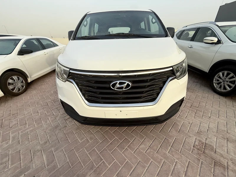 Hyundai H1 Gulf model in excellent condition63406900153346114
