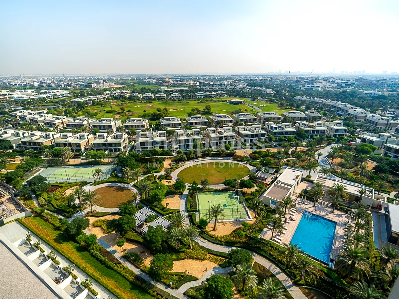 Golf And Pool View | Exclusive | Rented | Corner64044326462210110