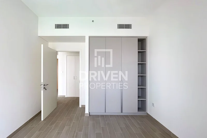 Full Lagoon View | Notice Serviced | Vast Layout64024085048578114