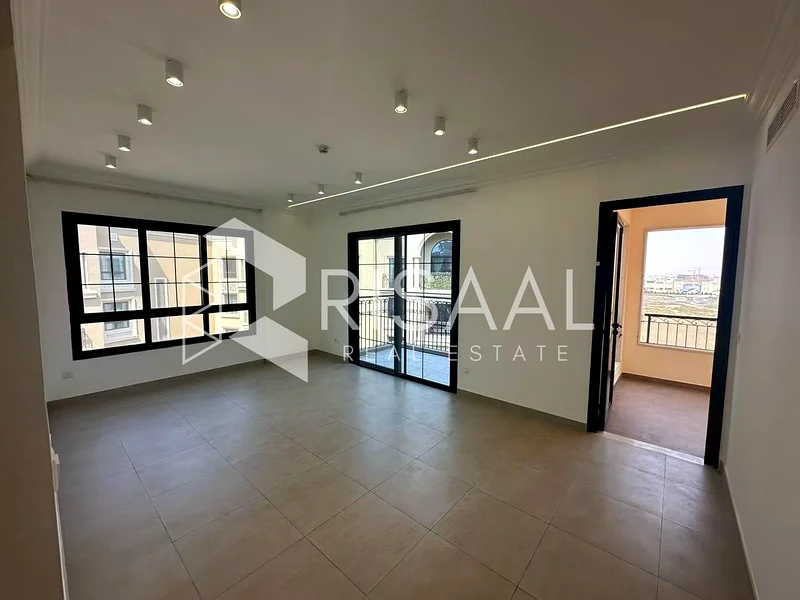Spacious 2 BR | Prime Location | Vacant63915361876227114