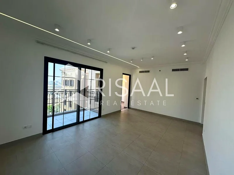 Spacious 2 BR | Prime Location | Vacant63915361876227112