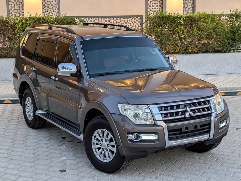 MITSUBISHI PAJERO 2015 GCC MID OPTION V6 3.5L IN EXCELLENT CONDITION633985883654411126
