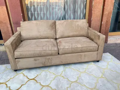 Stylish Beige Sofa for Sale - Upgrade Your Living Room!