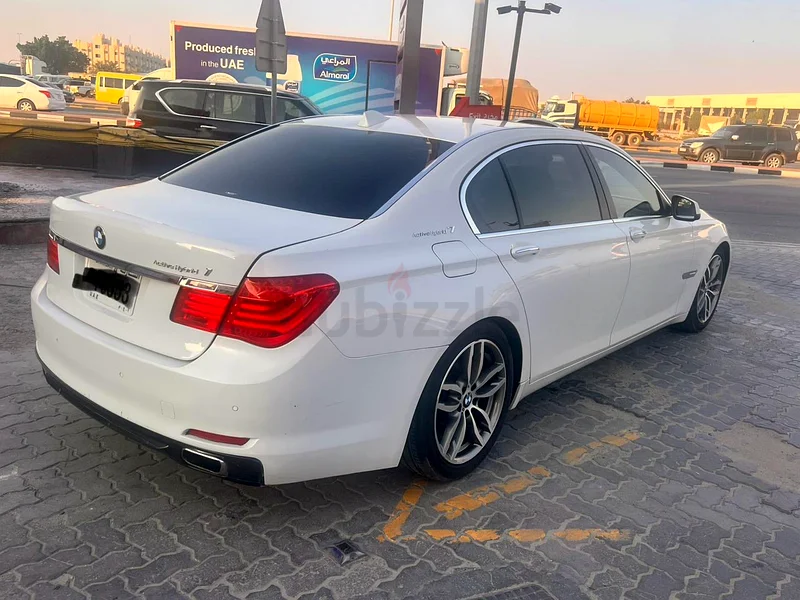 بي إم دبليو سلسلة 7، طراز 750i هجين نشط، موديل 201163410294607747114
