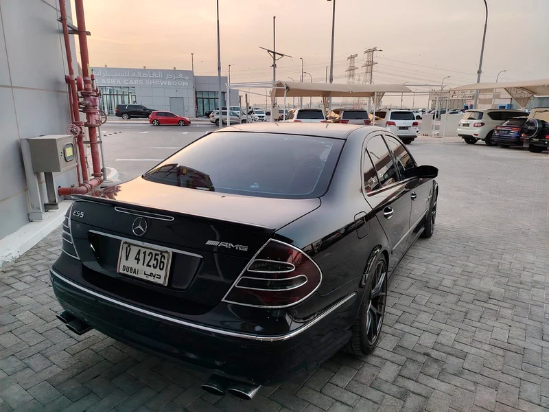 Mercedes E55 Supercharged 200563412190509826113