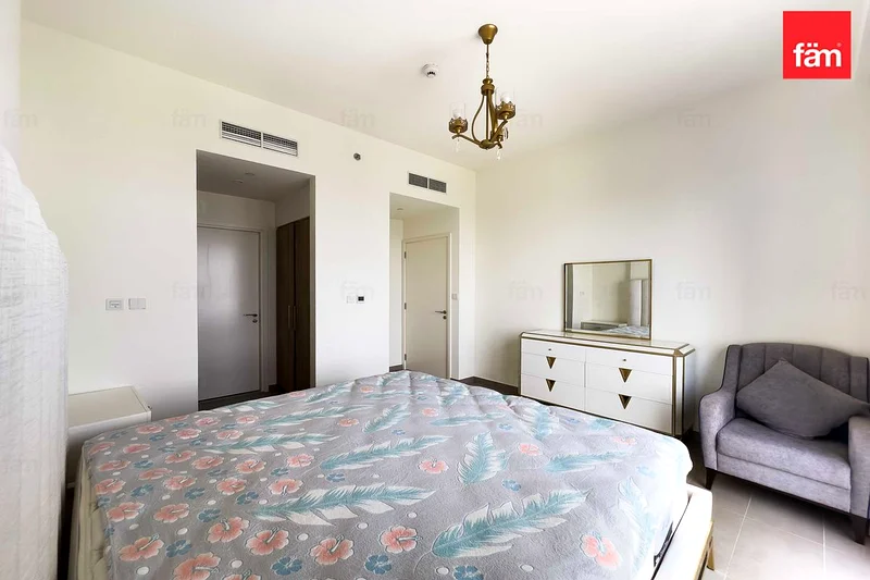 Mid Floor | Tenanted | Amenities and Park View64043893396225114