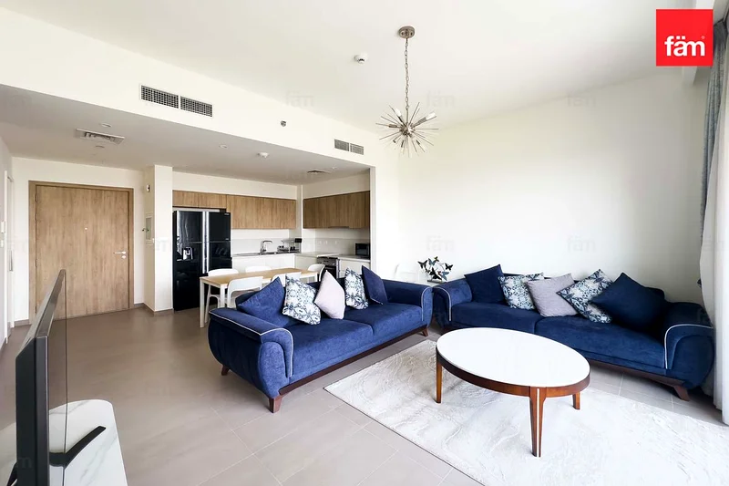 Mid Floor | Tenanted | Amenities and Park View64043893396225111