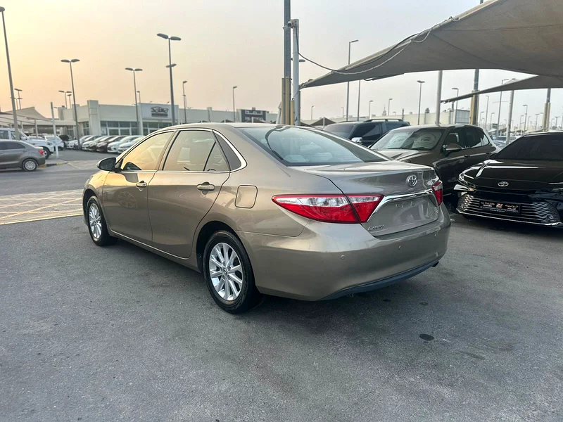 Toyota camry model 201663401308381955114