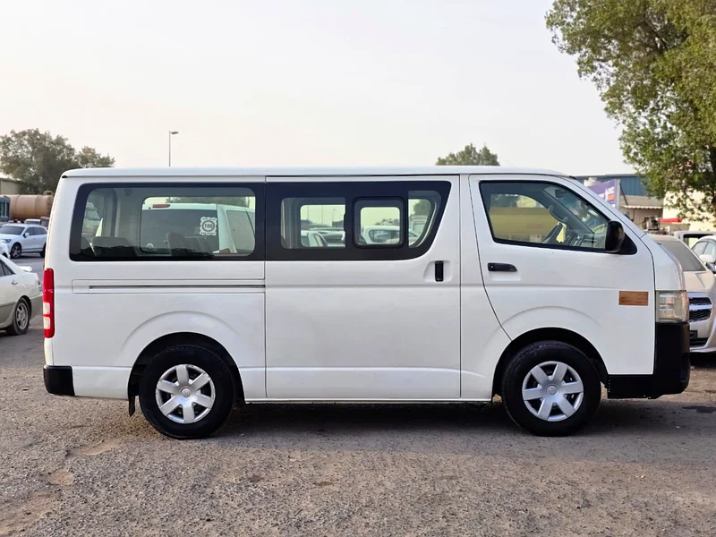 TOYOTA HIACE 13 SATTAR 201563401316478594113