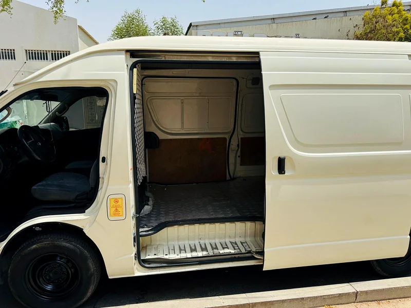 TOYOTA HIACE63401317754243113