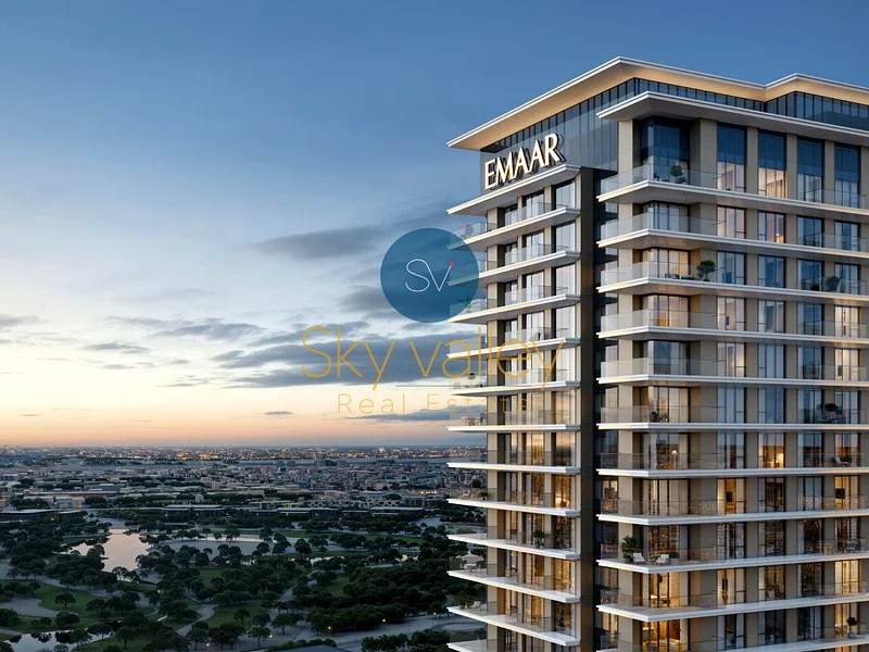 Elegant 1BR with Balcony & Iconic Skyline Views64029315542786111