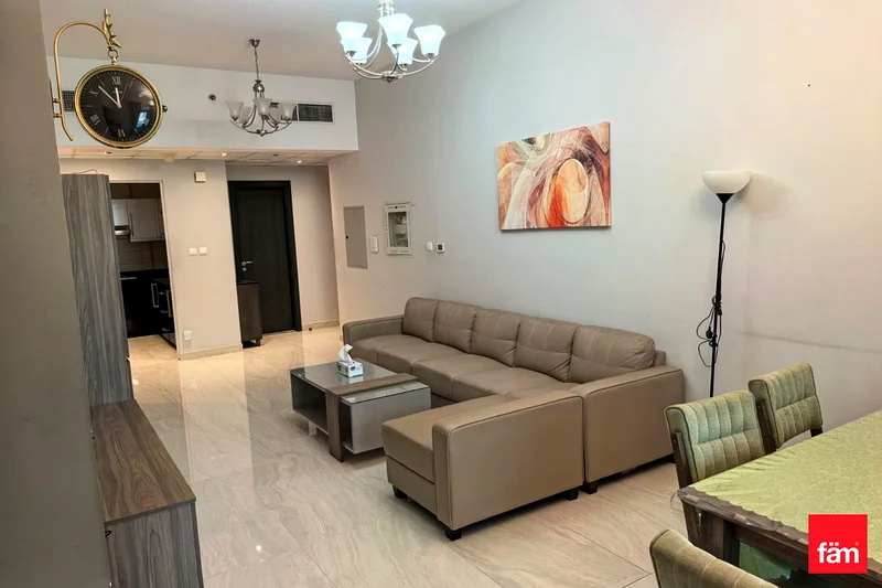 شقة جميلة مكونة من 4 غرف نوم | تم تجديدها بالكامل | بإطلالة على برج خليفة63798124195841114