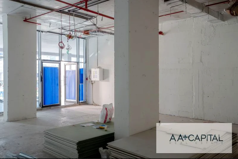 Canal View | Prime Location | Big Layout63825981609602112